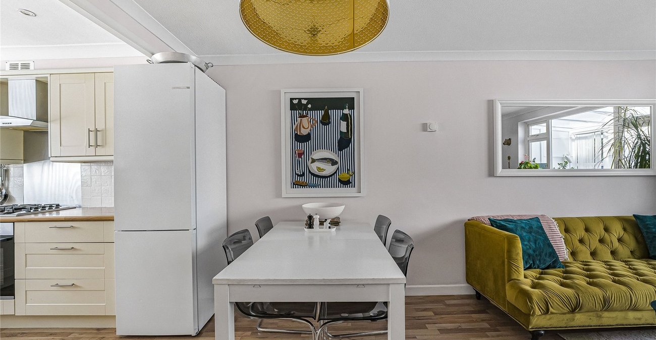 3 bedroom house for sale in Greenhithe | Robinson Jackson