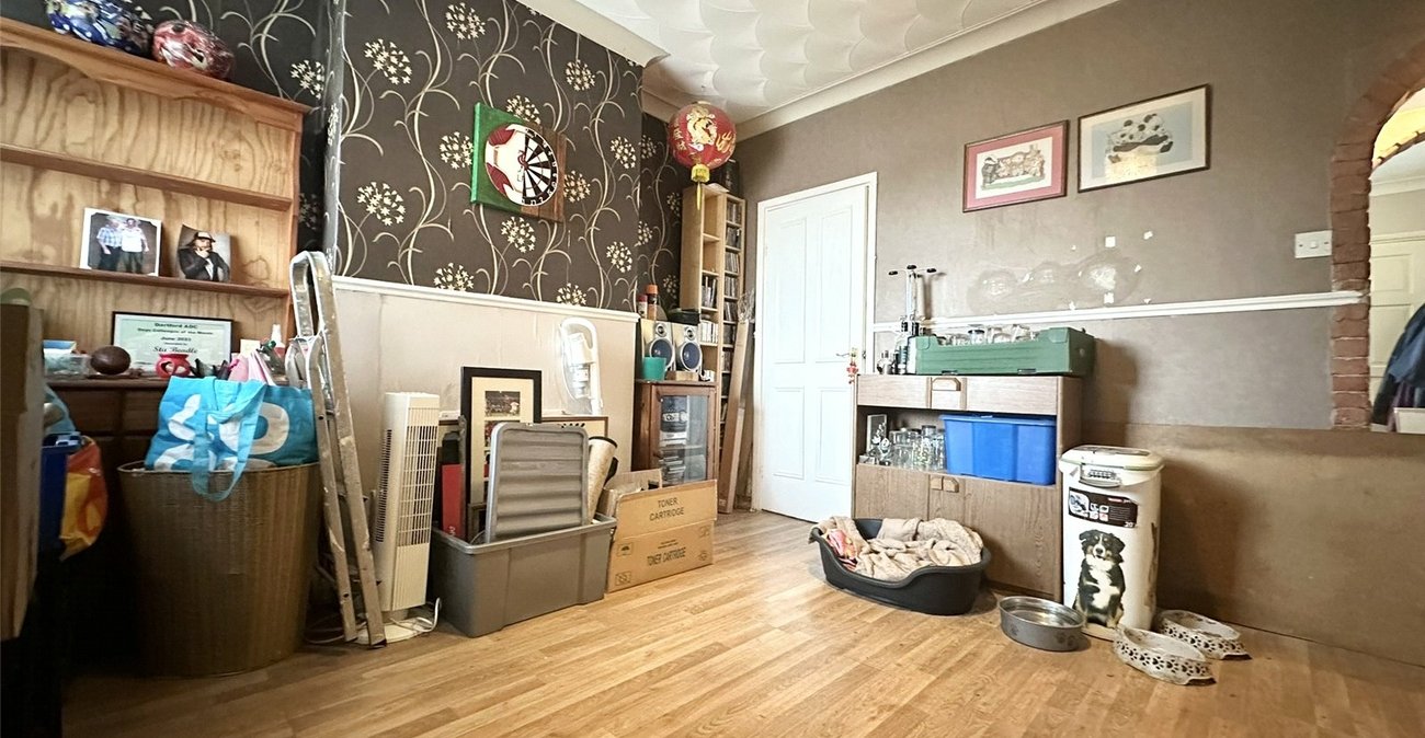 2 bedroom house for sale in Swanscombe | Robinson Jackson