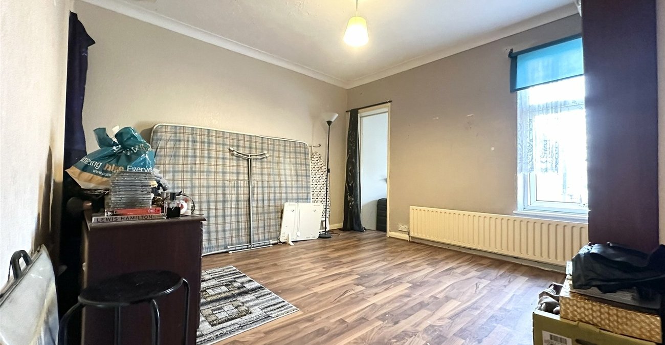 2 bedroom house for sale in Swanscombe | Robinson Jackson