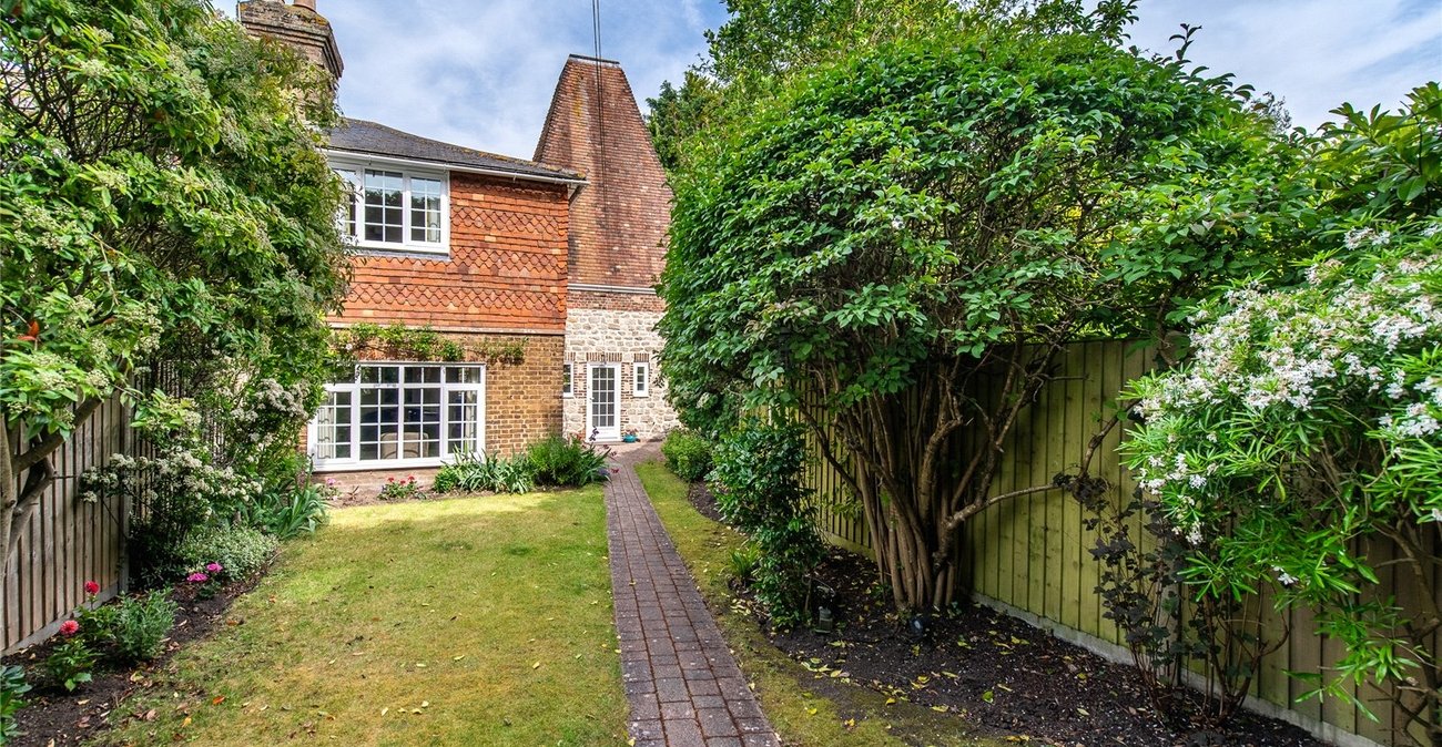 4 bedroom house for sale in Boughton Monchelsea | Robinson Michael & Jackson