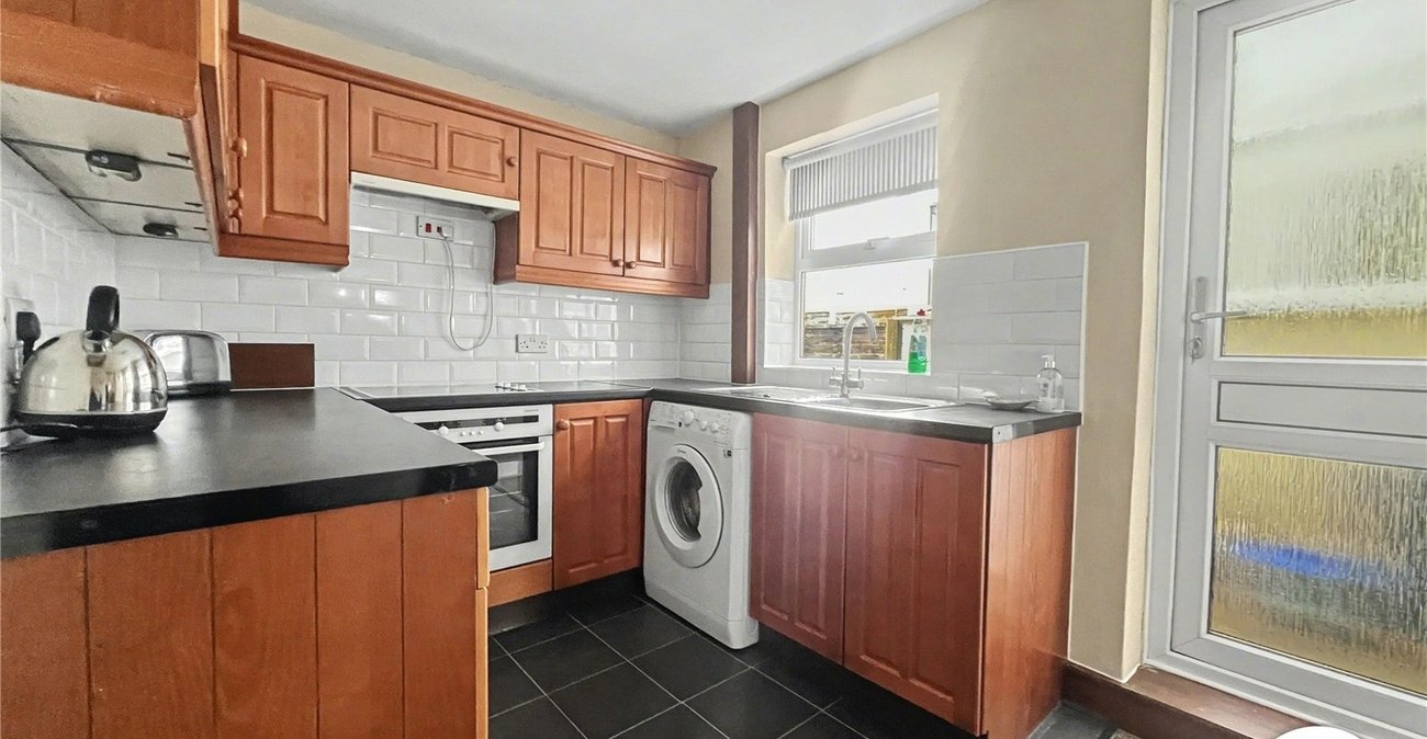 2 bedroom house for sale in Cliffe | Robinson Michael & Jackson