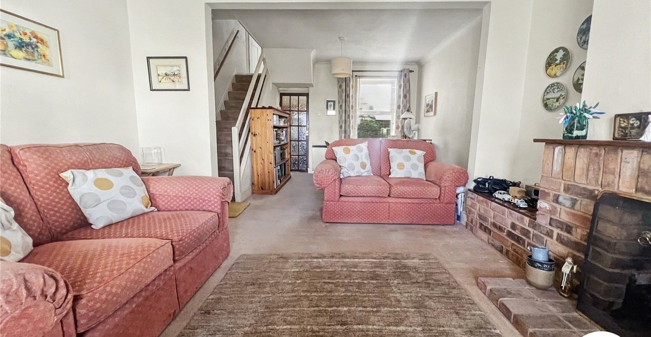 2 bedroom house for sale in Cliffe | Robinson Michael & Jackson