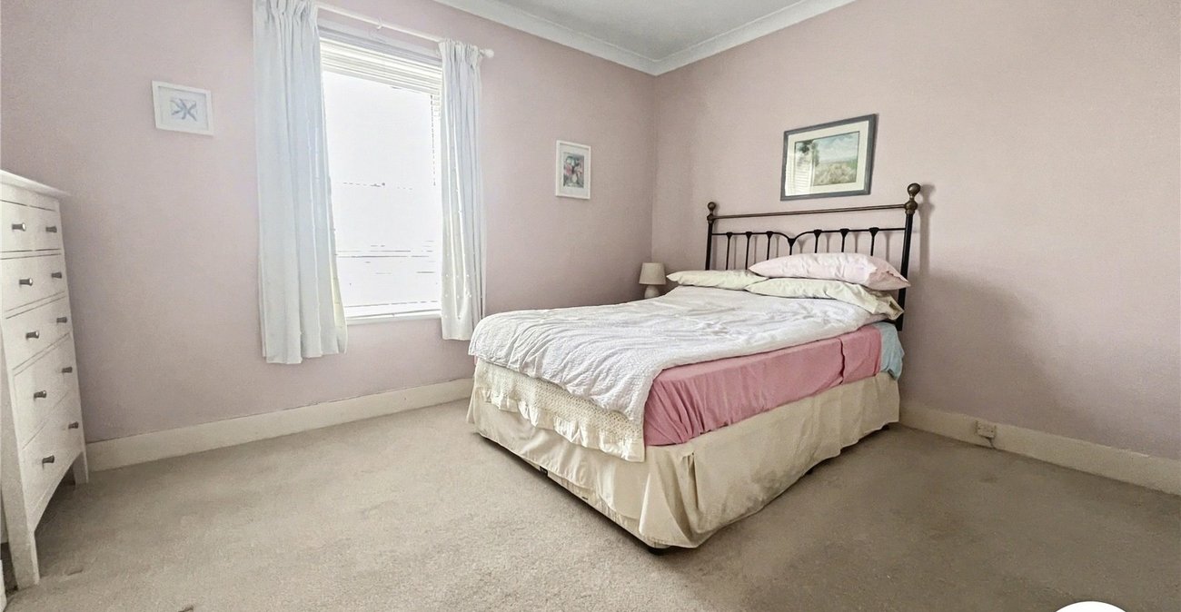 2 bedroom house for sale in Cliffe | Robinson Michael & Jackson