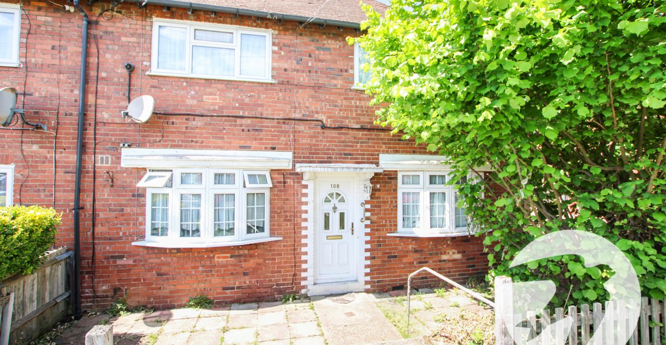 2 bedroom property for sale in London | Robinson Jackson