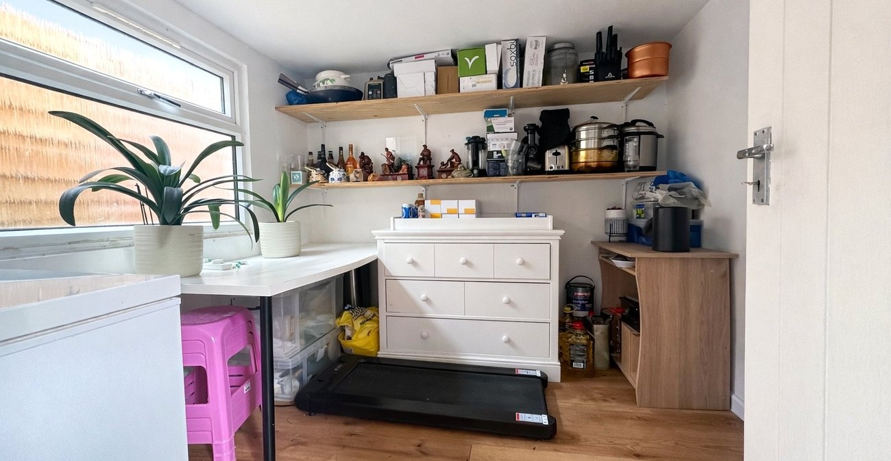 2 bedroom house for sale in Bromley | Robinson Jackson