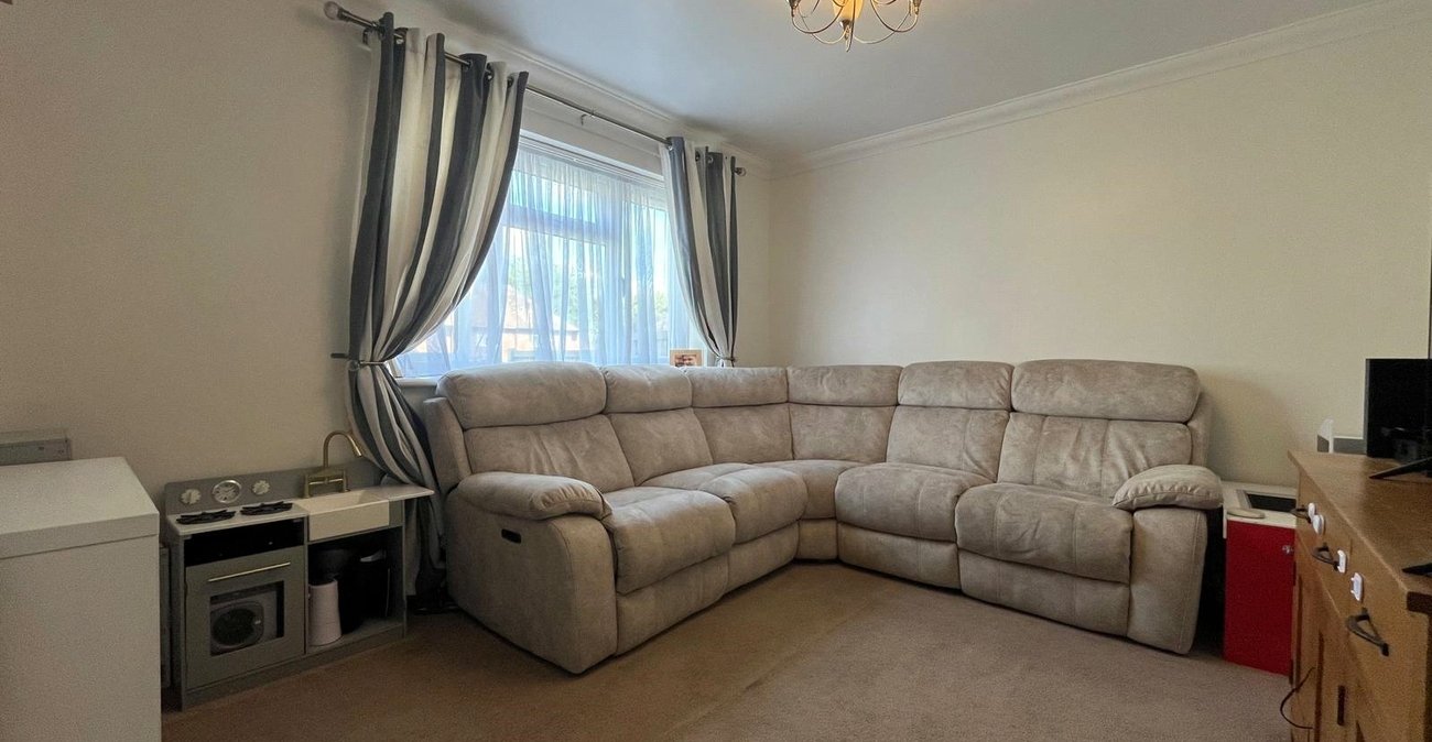 2 bedroom house for sale in Wayfield | Robinson Michael & Jackson