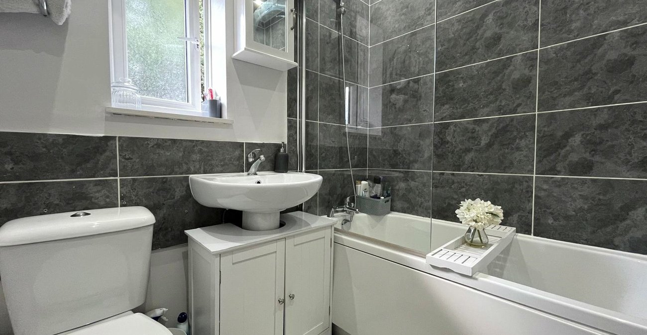 2 bedroom house for sale in Wayfield | Robinson Michael & Jackson