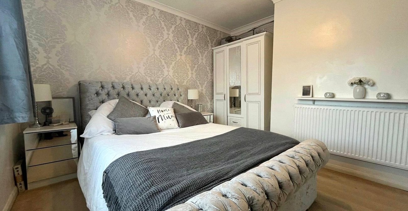 2 bedroom house for sale in Wayfield | Robinson Michael & Jackson