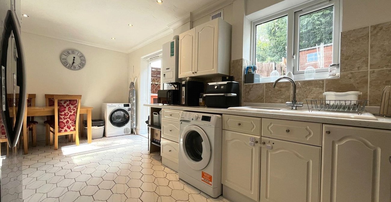 2 bedroom house for sale in Wayfield | Robinson Michael & Jackson