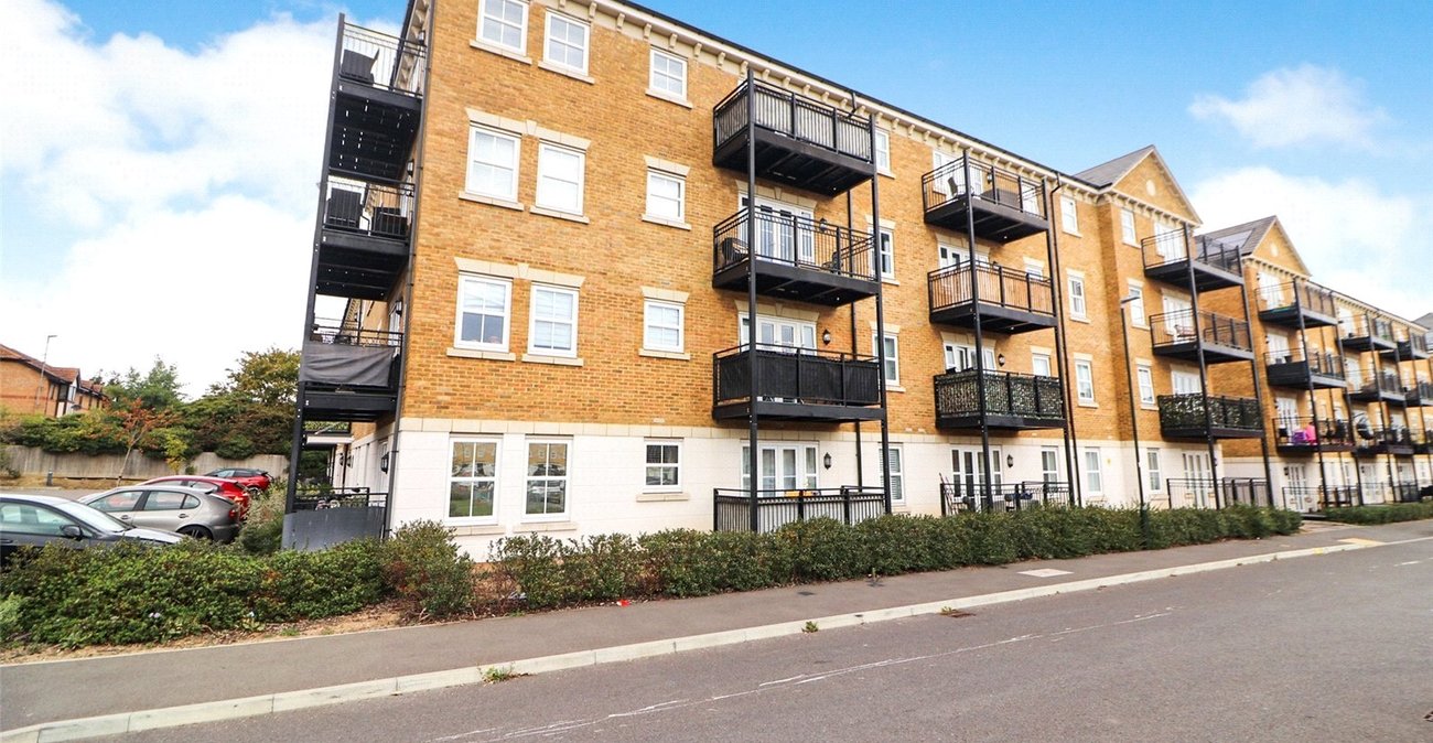 2 bedroom property for sale in 4 Sayers Way | Robinson Jackson