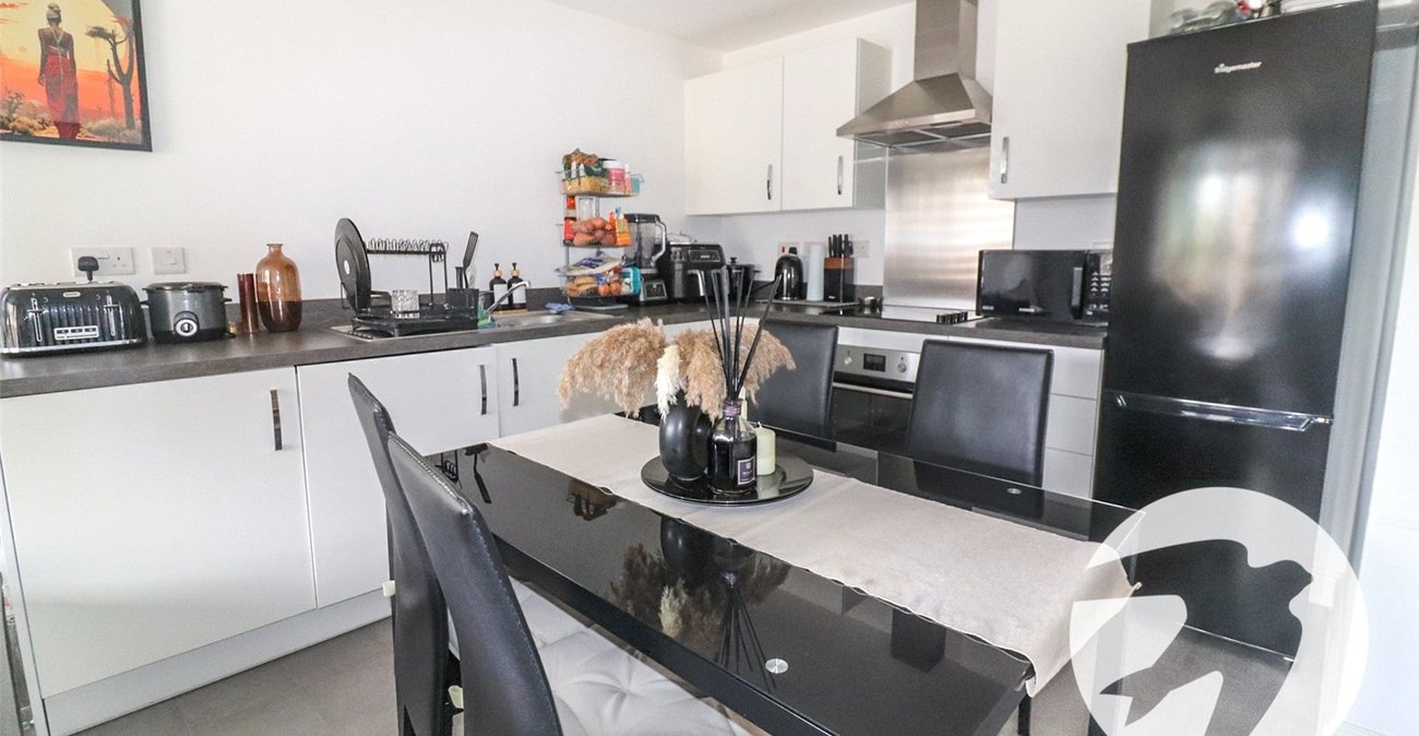 2 bedroom property for sale in 4 Sayers Way | Robinson Jackson