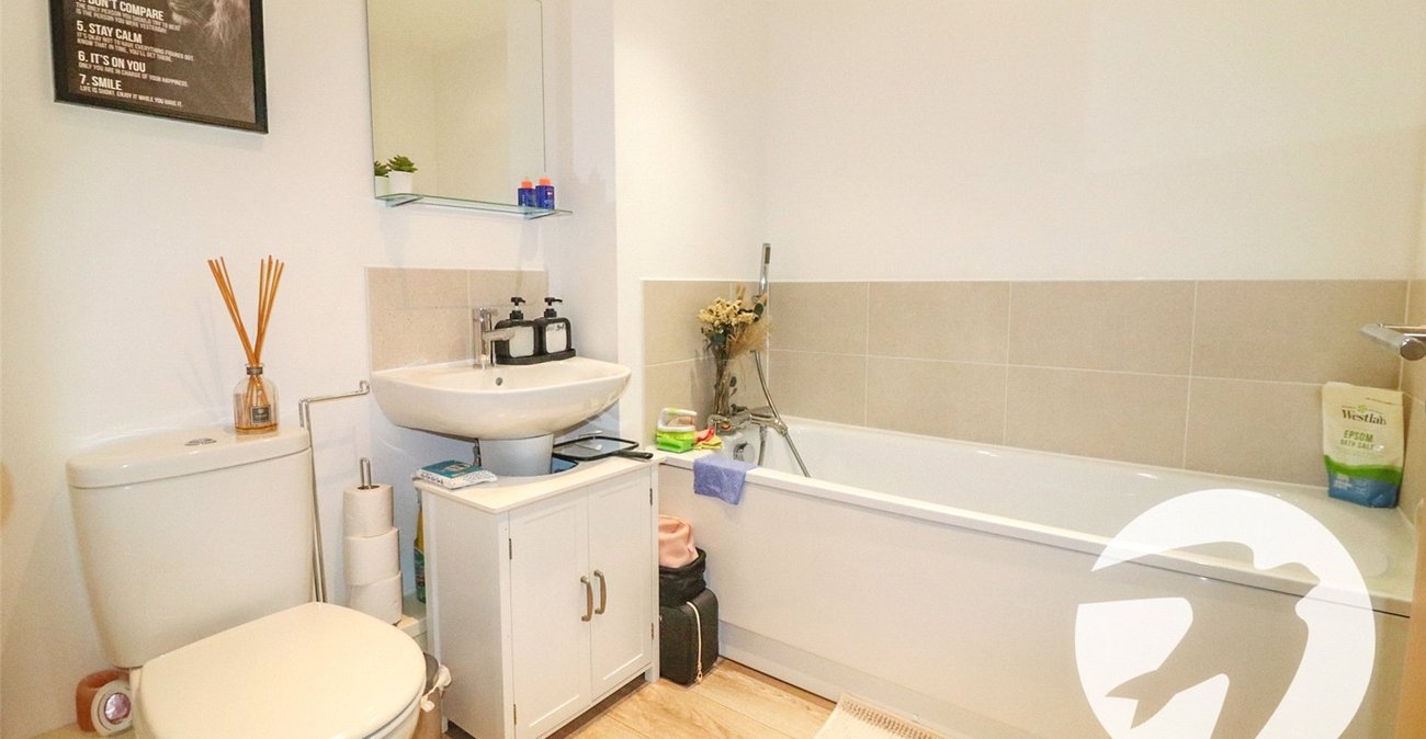2 bedroom property for sale in 4 Sayers Way | Robinson Jackson