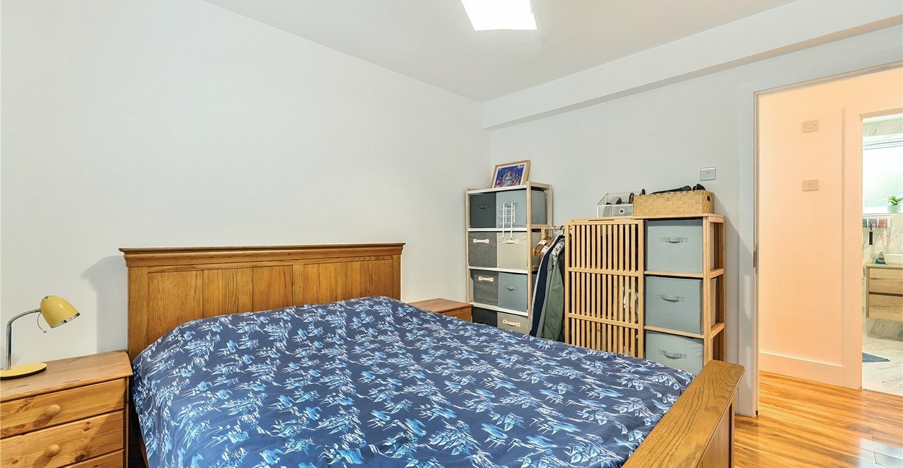 3 bedroom property for sale in Sydenham Hill | Robinson Jackson