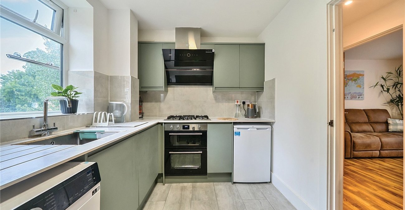 3 bedroom property for sale in Sydenham Hill | Robinson Jackson