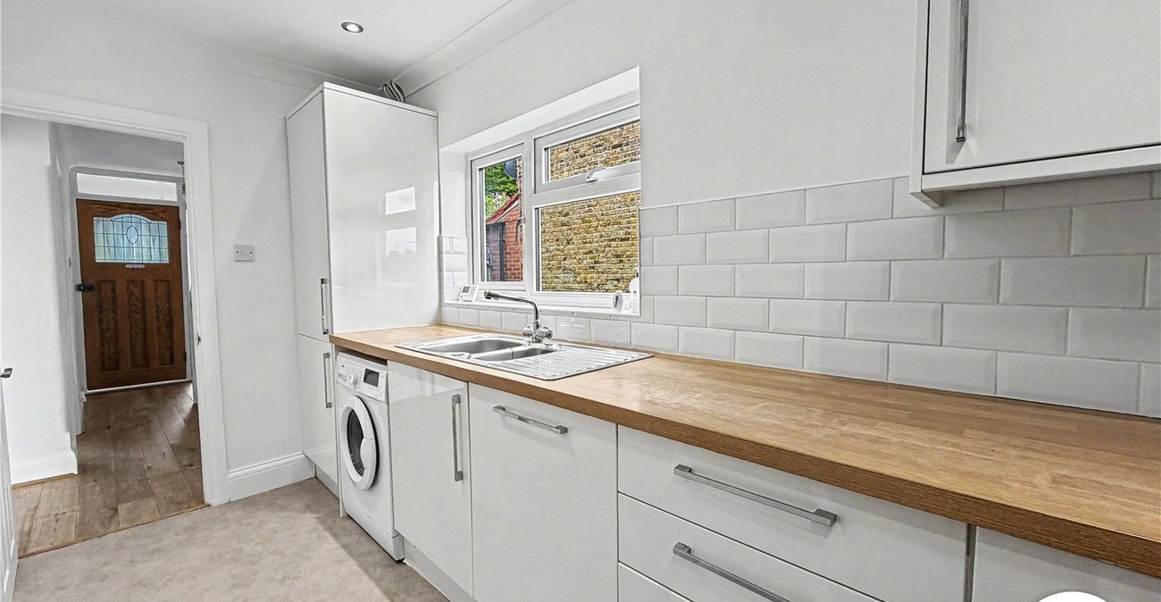 3 bedroom house for sale in Rochester | Robinson Michael & Jackson