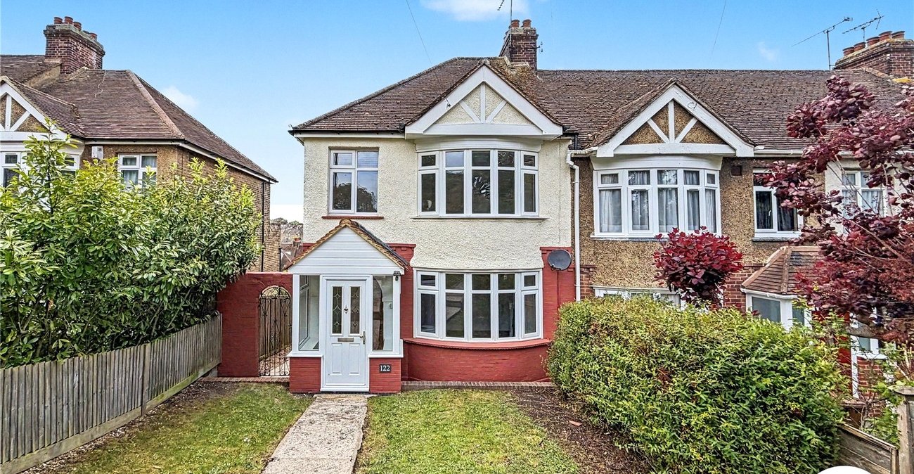 3 bedroom house for sale in Rochester | Robinson Michael & Jackson