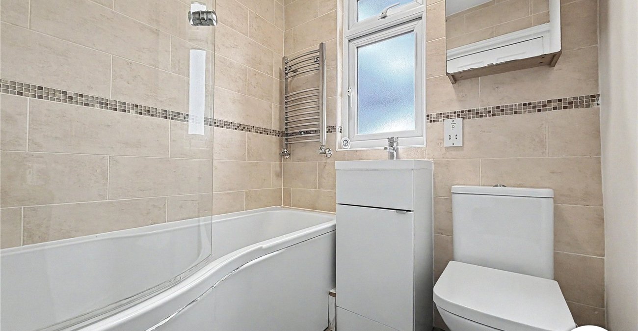3 bedroom house for sale in Rochester | Robinson Michael & Jackson