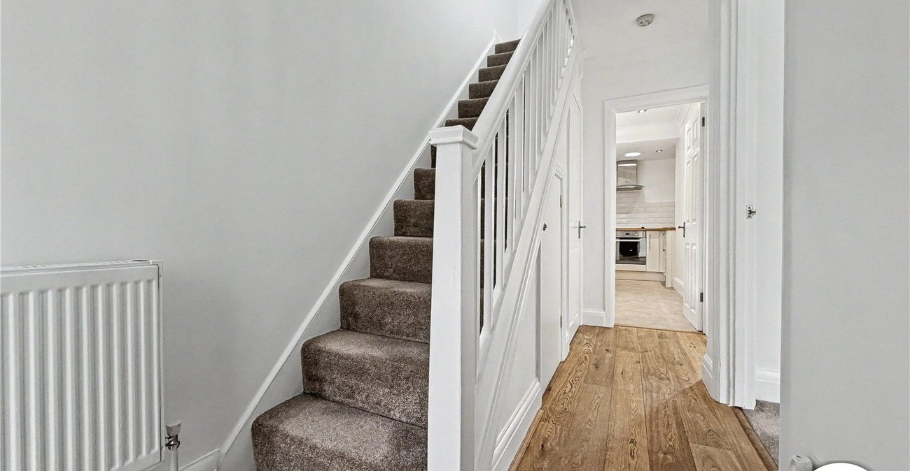 3 bedroom house for sale in Rochester | Robinson Michael & Jackson
