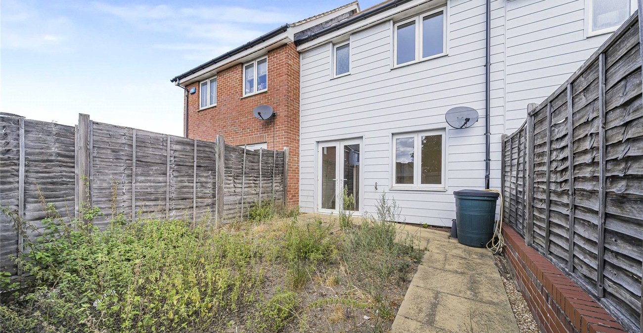 2 bedroom house for sale in Dartford | Robinson Jackson