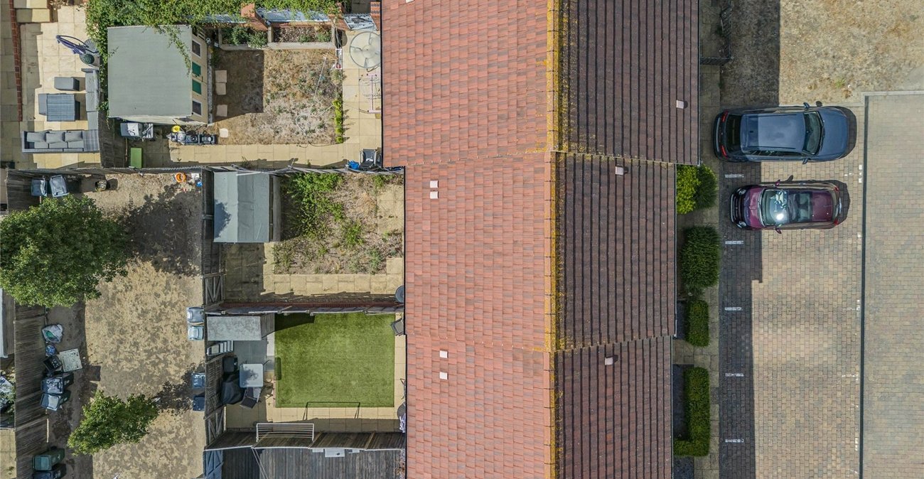 2 bedroom house for sale in Dartford | Robinson Jackson
