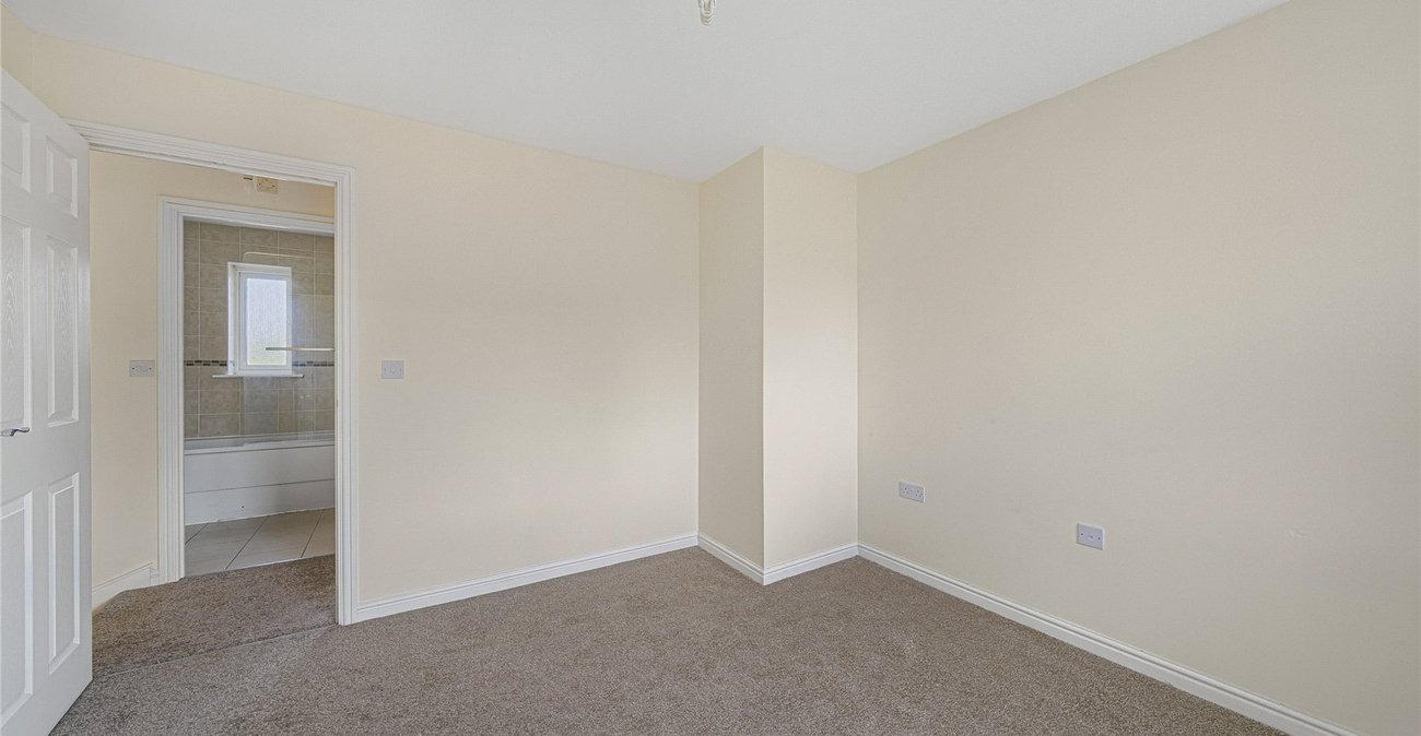 2 bedroom house for sale in Dartford | Robinson Jackson