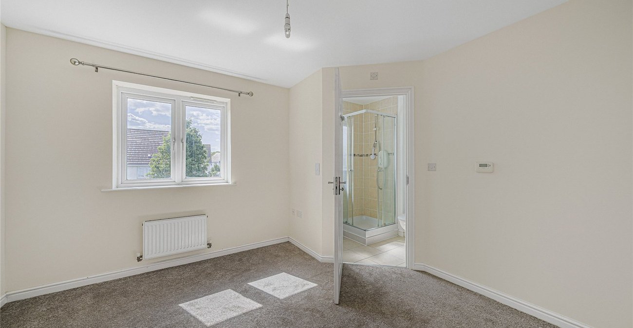 2 bedroom house for sale in Dartford | Robinson Jackson