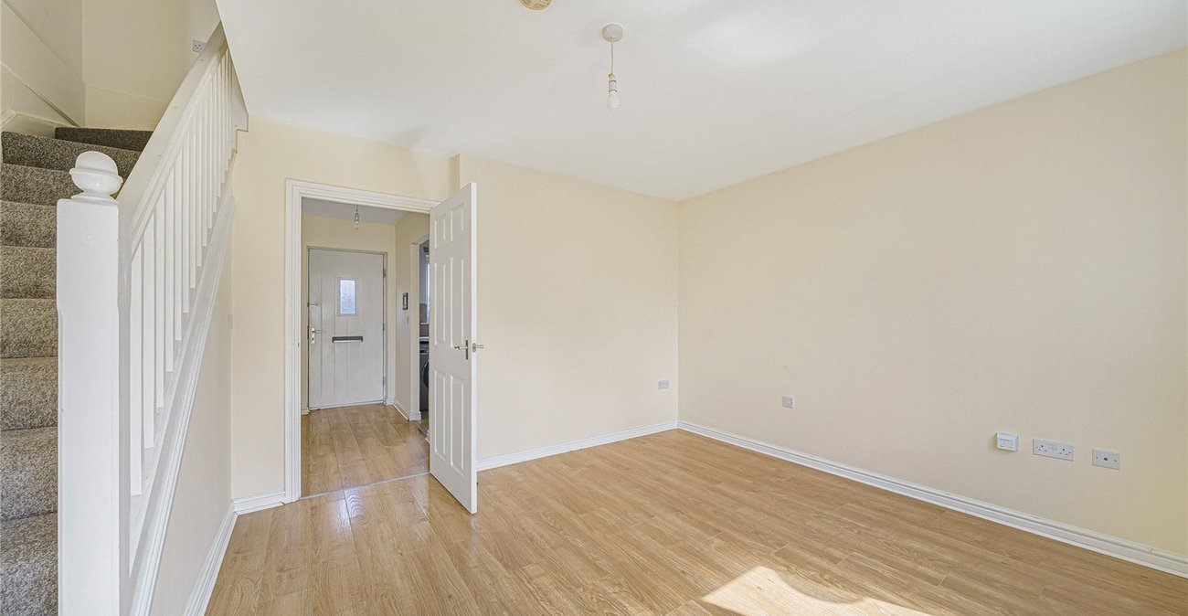 2 bedroom house for sale in Dartford | Robinson Jackson