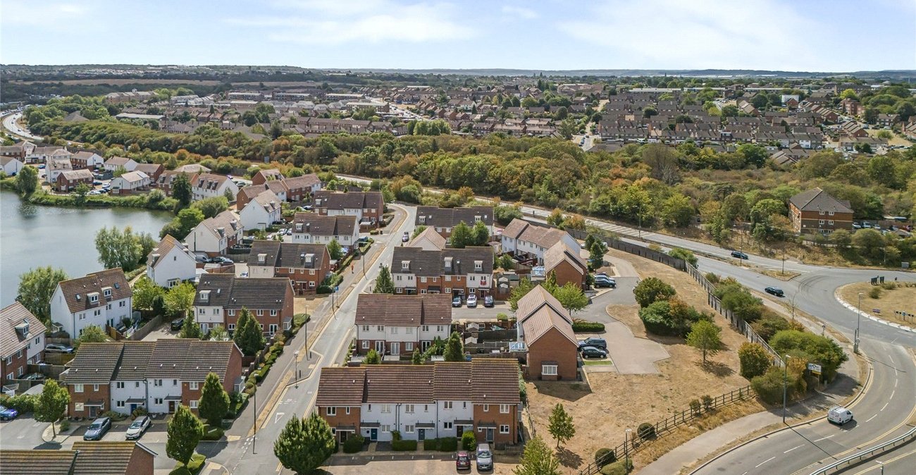 2 bedroom house for sale in Dartford | Robinson Jackson