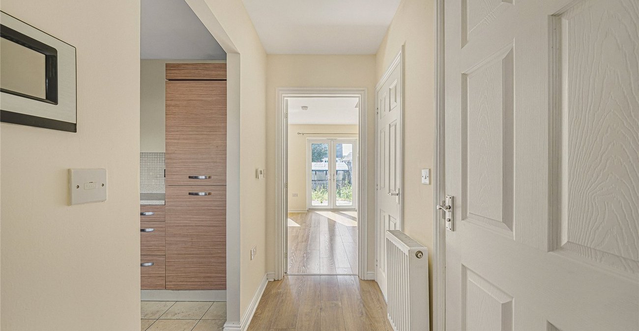 2 bedroom house for sale in Dartford | Robinson Jackson