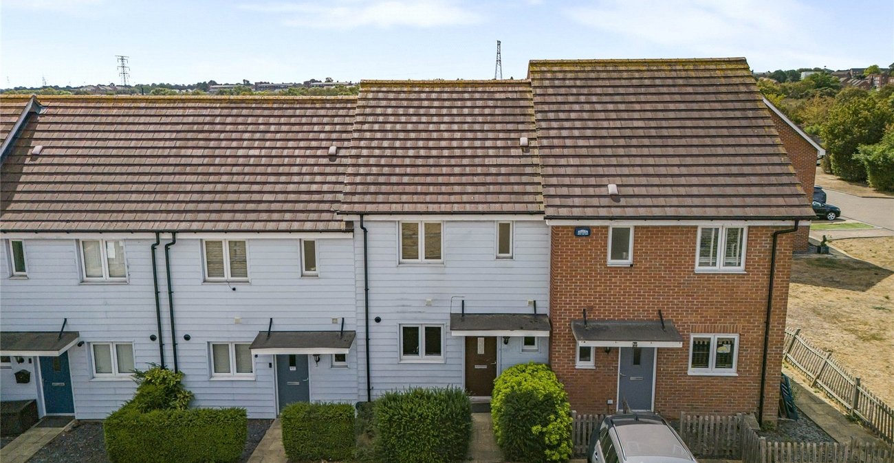 2 bedroom house for sale in Dartford | Robinson Jackson