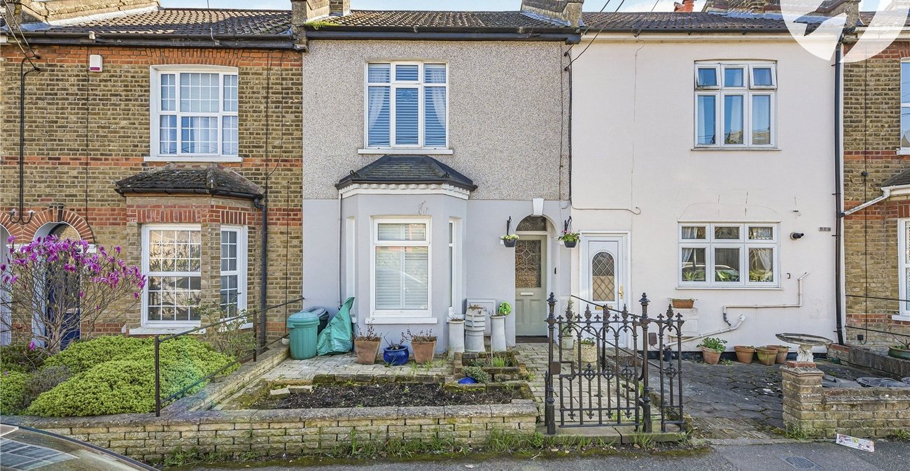 2 bedroom house for sale in Hextable | Robinson Jackson