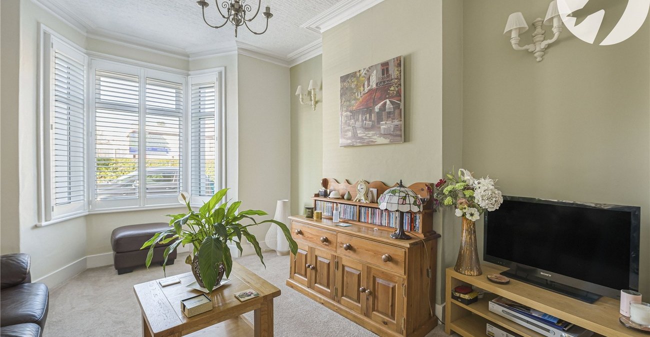 2 bedroom house for sale in Hextable | Robinson Jackson