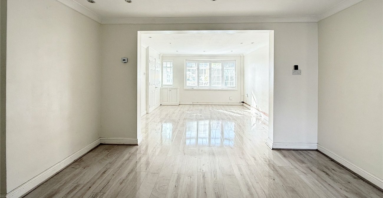 4 bedroom house for sale in Hextable | Robinson Jackson