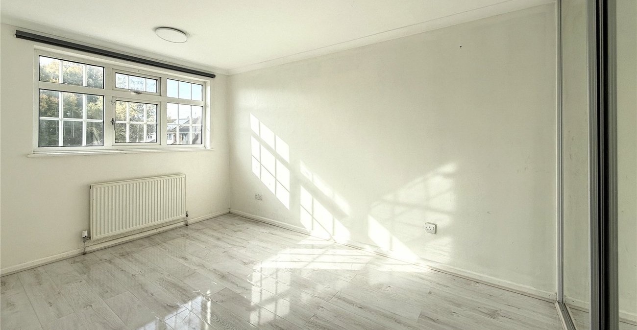 4 bedroom house for sale in Hextable | Robinson Jackson