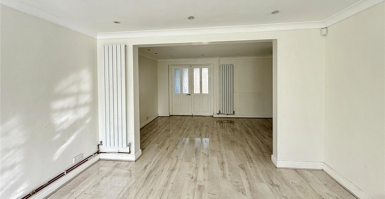 4 bedroom house for sale in Hextable | Robinson Jackson