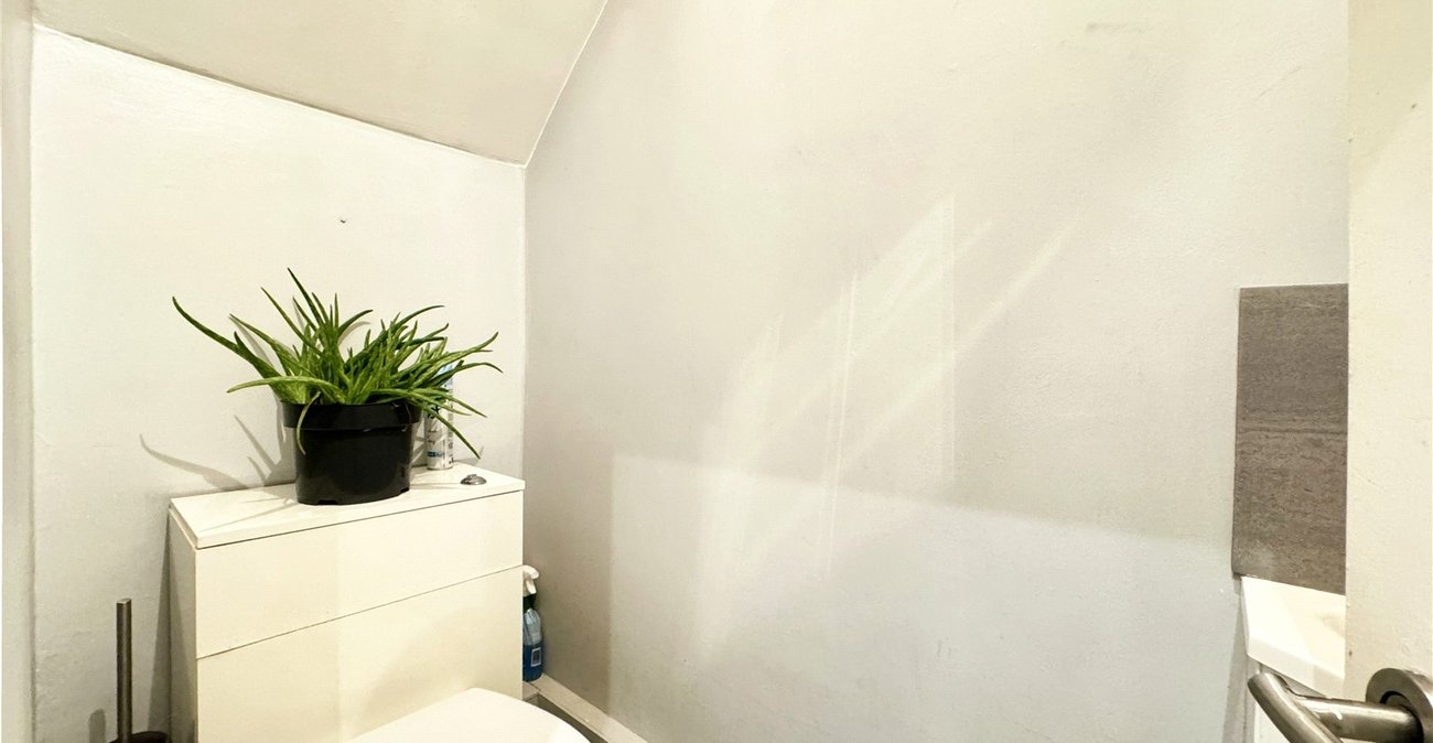 4 bedroom house for sale in Hextable | Robinson Jackson