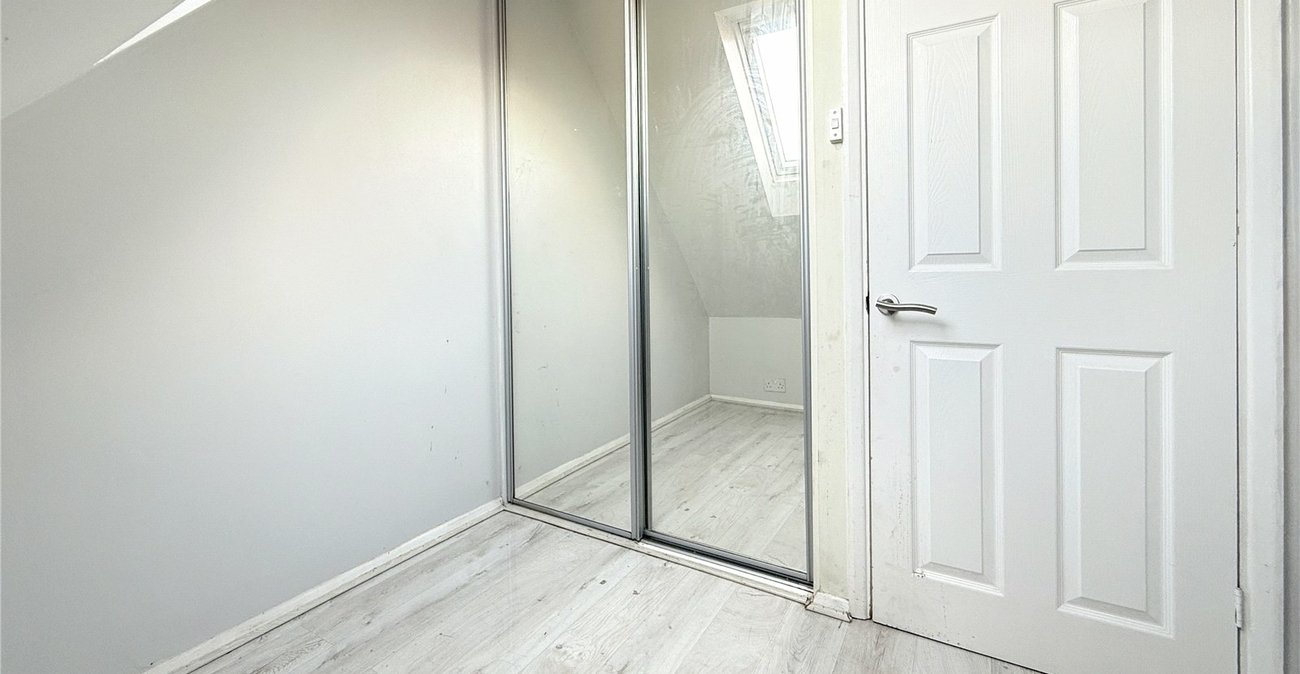 4 bedroom house for sale in Hextable | Robinson Jackson