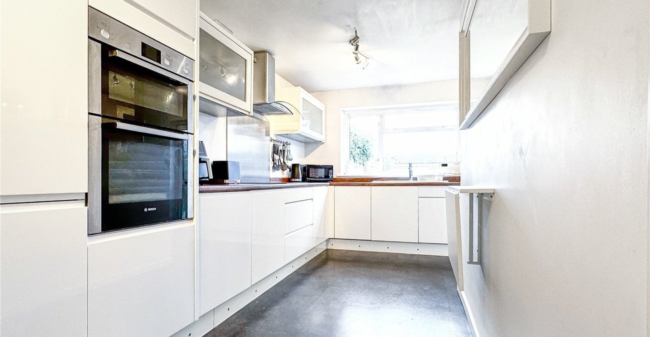 4 bedroom house for sale in Hextable | Robinson Jackson