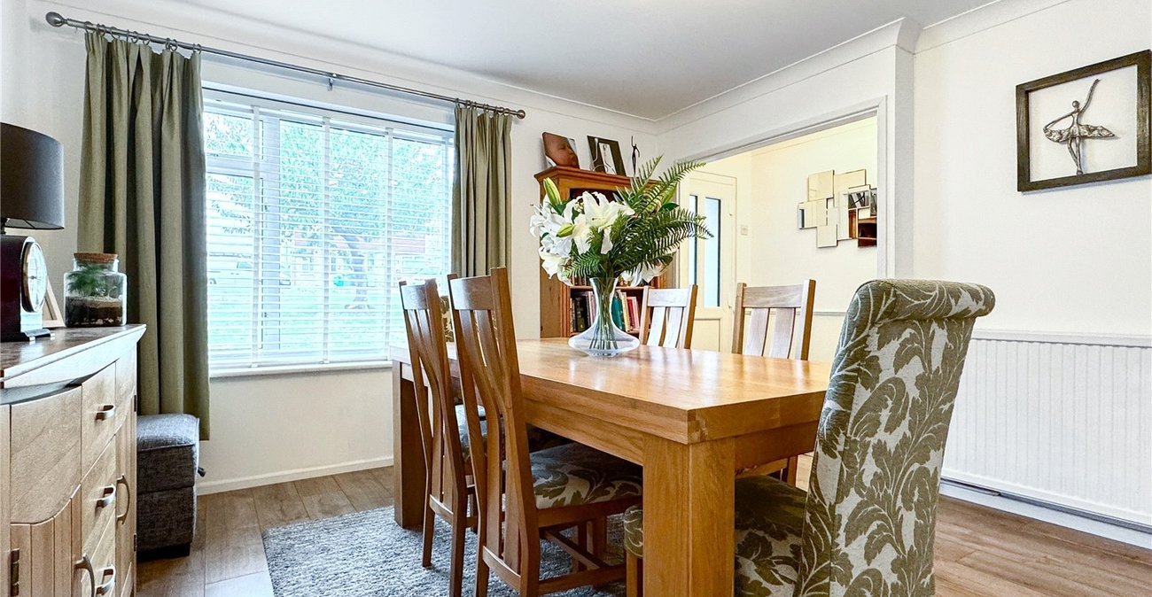 4 bedroom house for sale in Hextable | Robinson Jackson