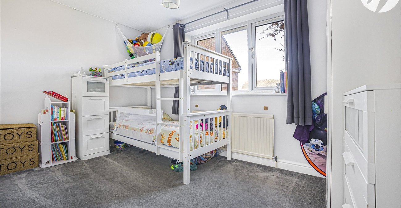 2 bedroom house for sale in Hextable | Robinson Jackson