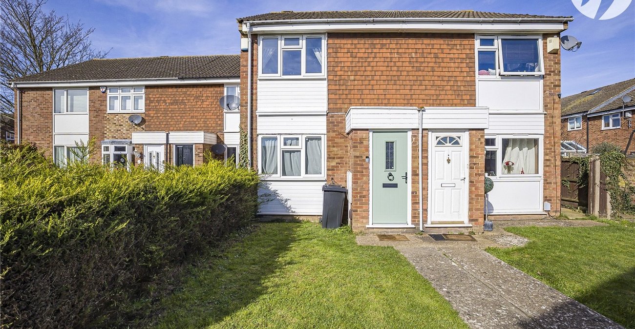 2 bedroom house for sale in Hextable | Robinson Jackson