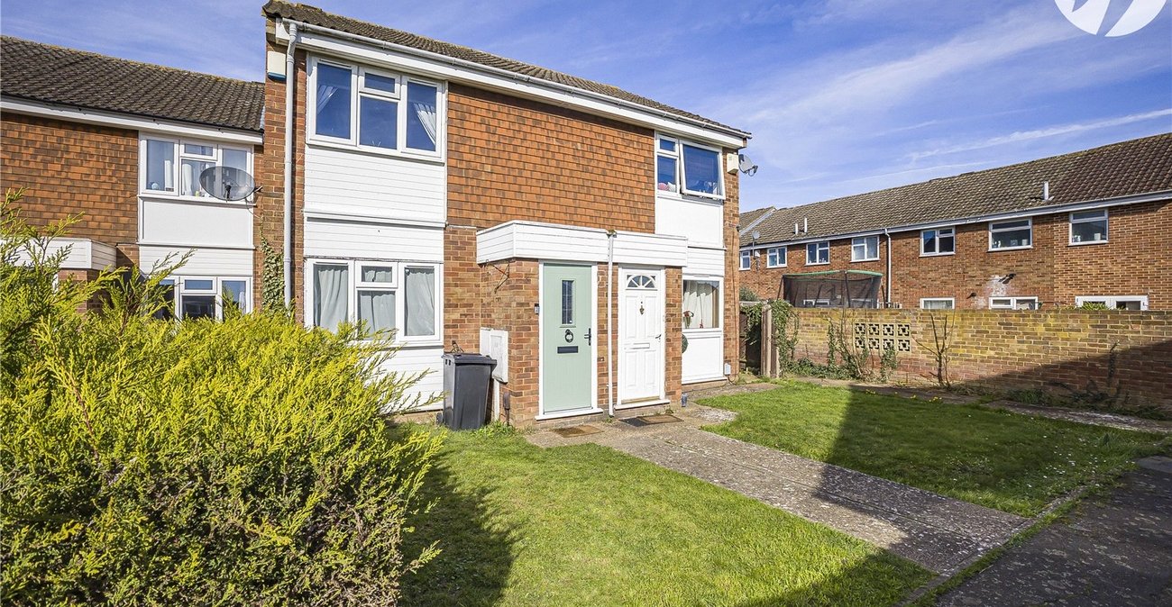 2 bedroom house for sale in Hextable | Robinson Jackson