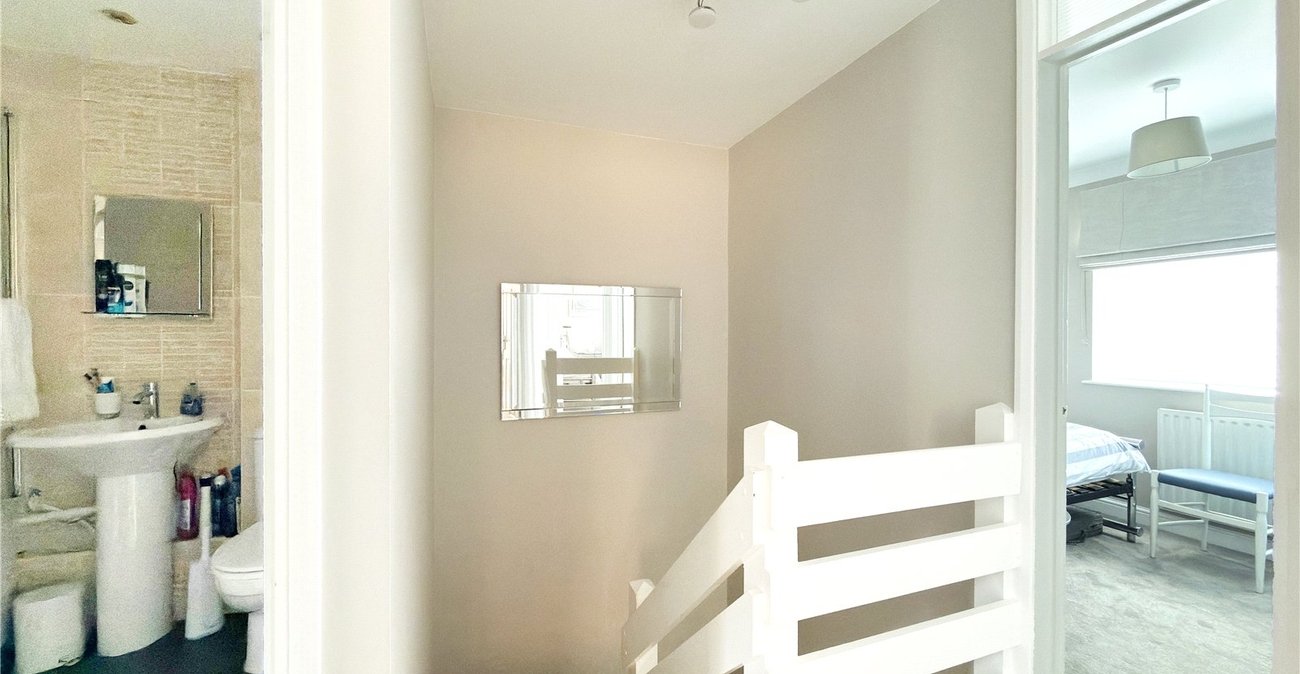 4 bedroom house for sale in Hextable | Robinson Jackson
