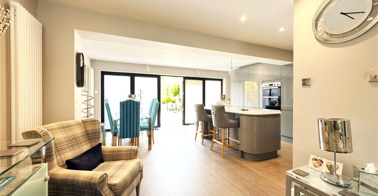 4 bedroom house for sale in Hextable | Robinson Jackson