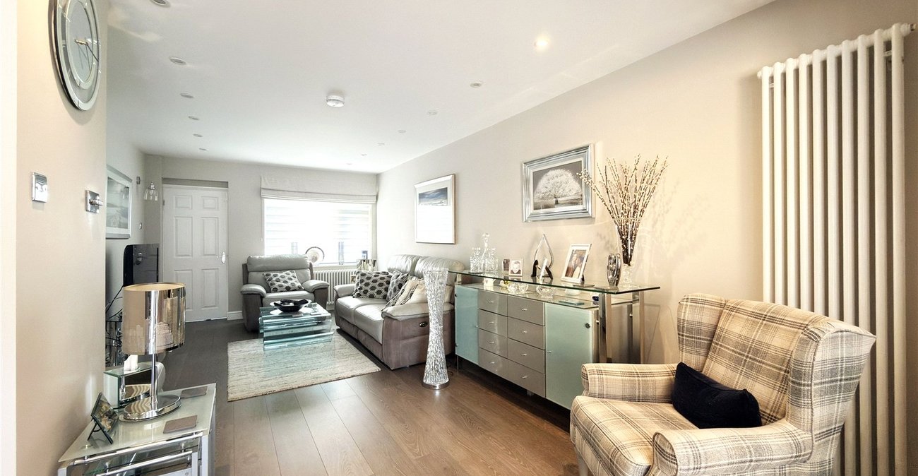 4 bedroom house for sale in Hextable | Robinson Jackson