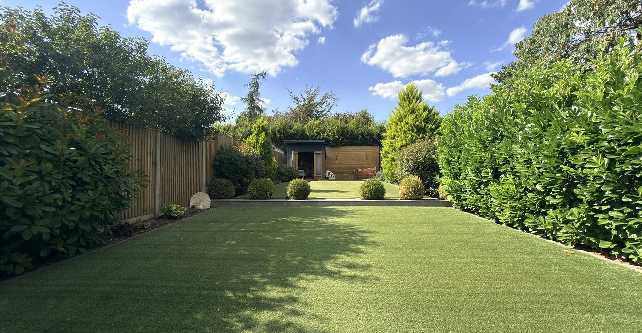 4 bedroom house for sale in Hextable | Robinson Jackson