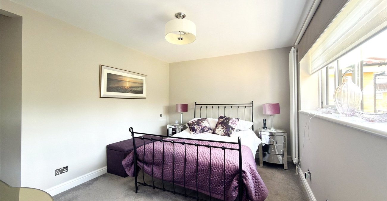 4 bedroom house for sale in Hextable | Robinson Jackson