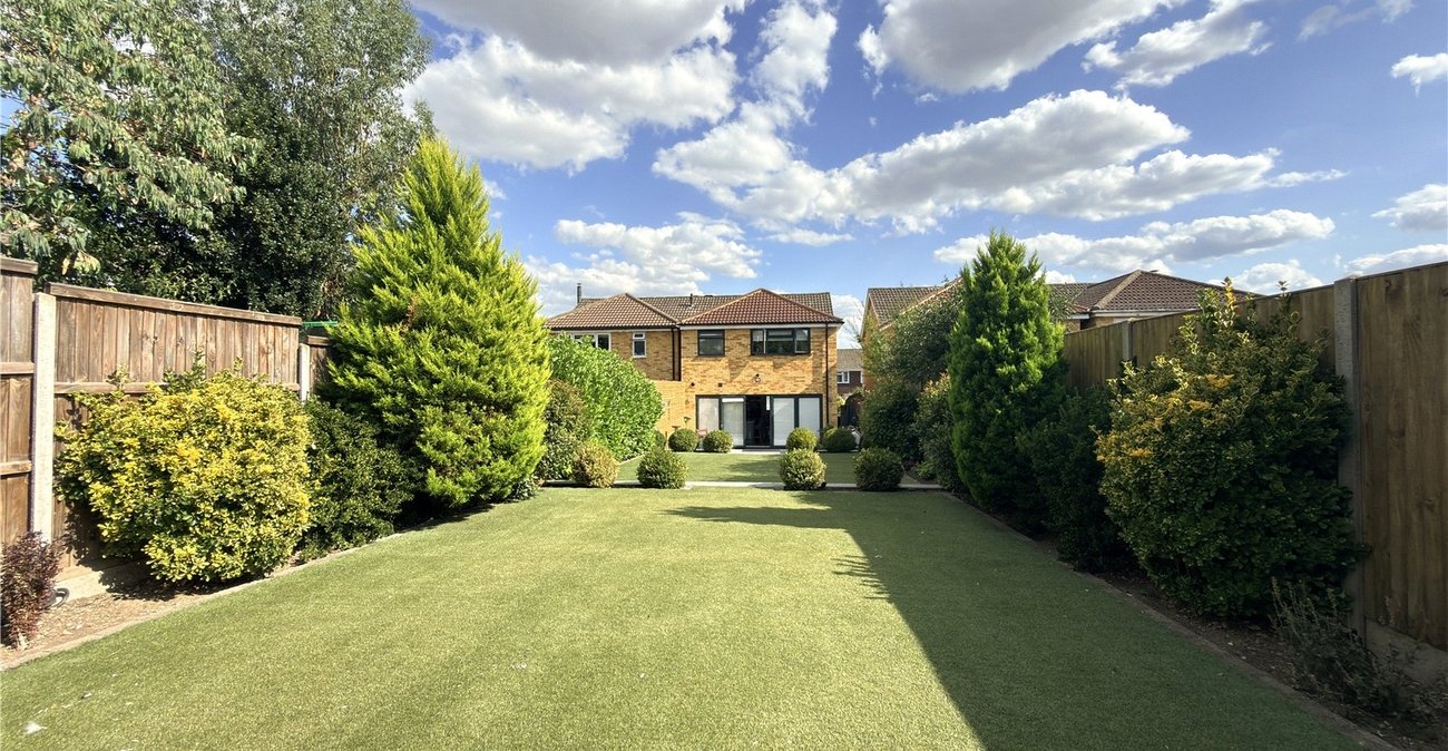 4 bedroom house for sale in Hextable | Robinson Jackson
