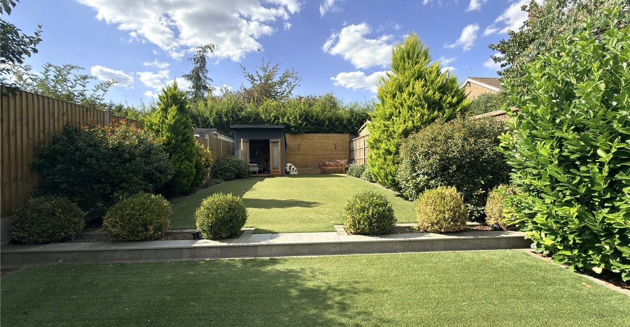 4 bedroom house for sale in Hextable | Robinson Jackson