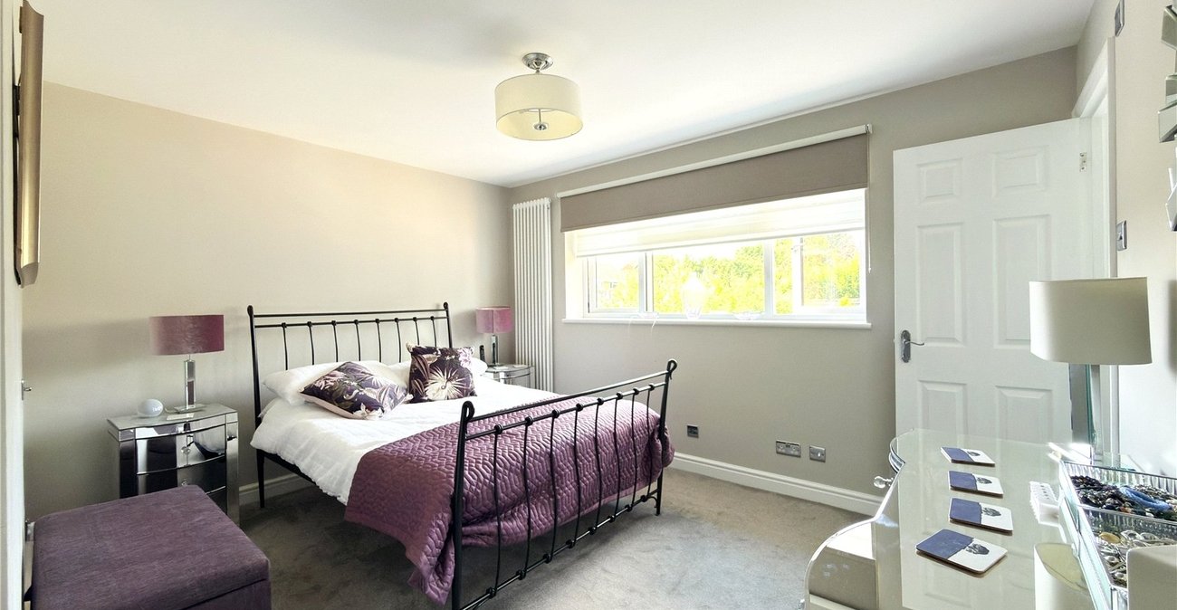 4 bedroom house for sale in Hextable | Robinson Jackson